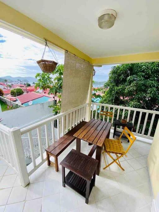 Апартаменты Habitation Nala Proche Bourg Тер-де-О Экстерьер фото